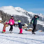 Glocknerhaus بيت للعطل